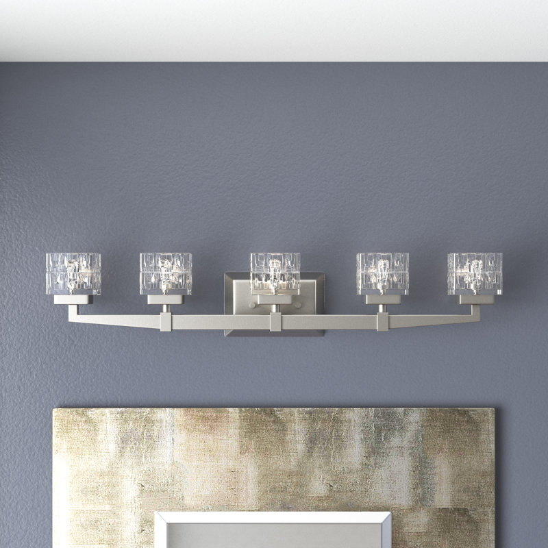 Éclairage de salle de bain à intensité variable 5 lumières Bechard, Nickel brossé