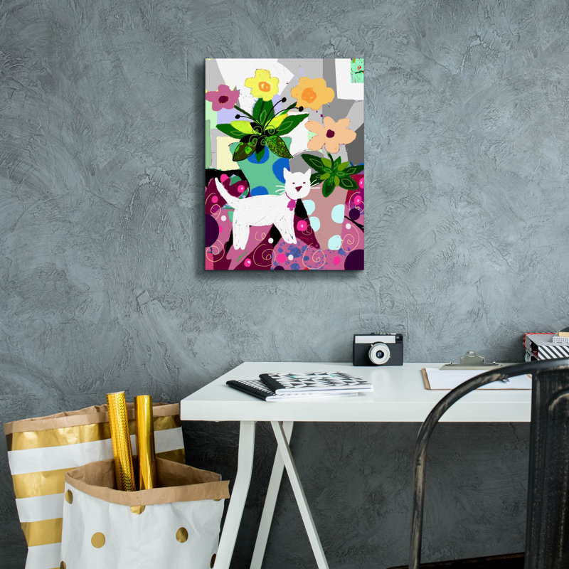 «White Kitty And Flowers» par Holly McGee, art sur toile, H 16 po x l 12 po x P 0,75 po