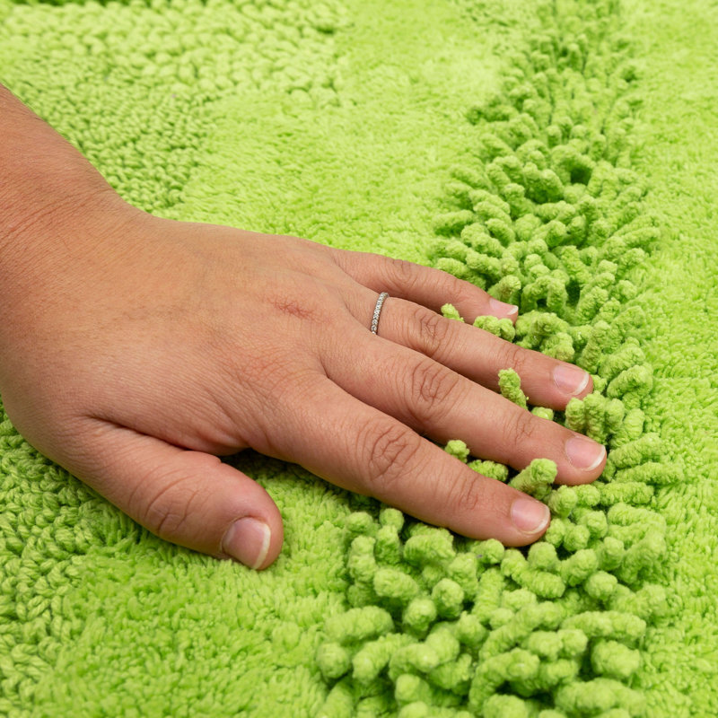Laverne High/Low Stain/Fade Resistant Non-Slip Machine Washable Bath Mat, Fiesta Lime, 27" W x 45" L