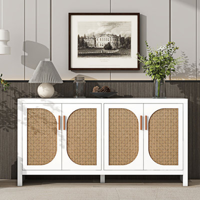Meuble télé élégant et élégant avec beaucoup de rangement et un design moderne pour vos besoins de divertissement.