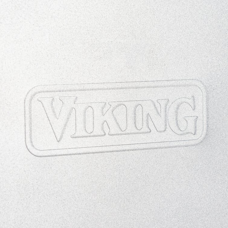 https://assets.wfcdn.com/im/14229695/resize-h755-w755%5Ecompr-r85/1658/165849179/Viking+18-Inch+Aluminized+Nonstick+Baking+Sheet.jpg