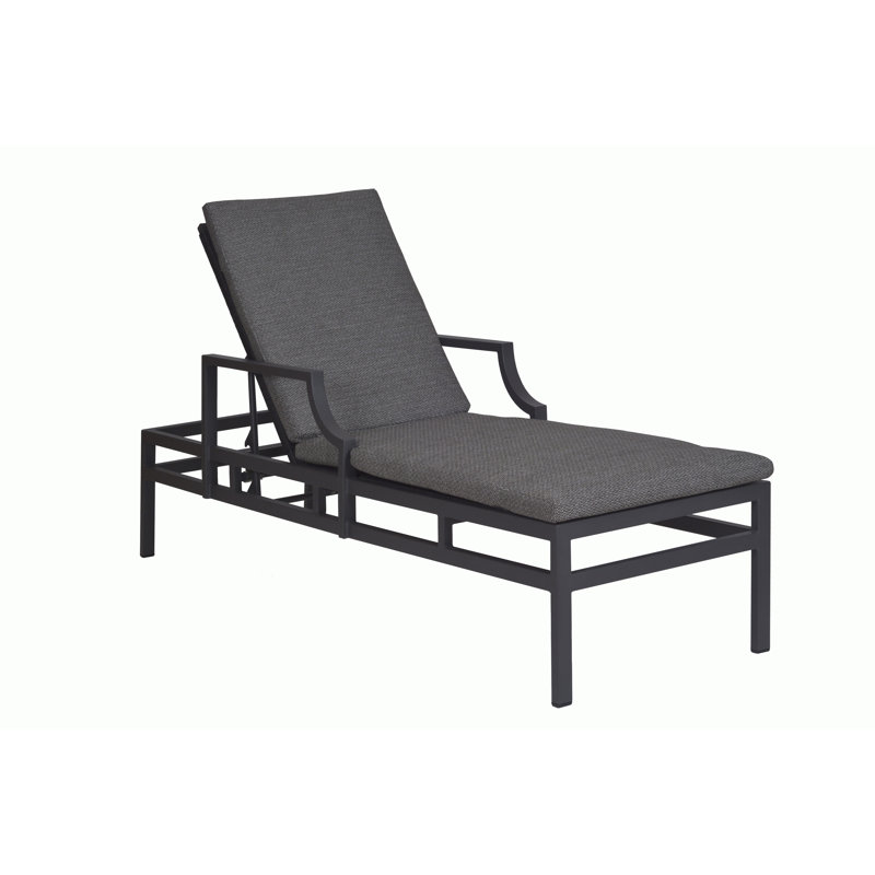 Bellevue Outdoor Chaise Lounge