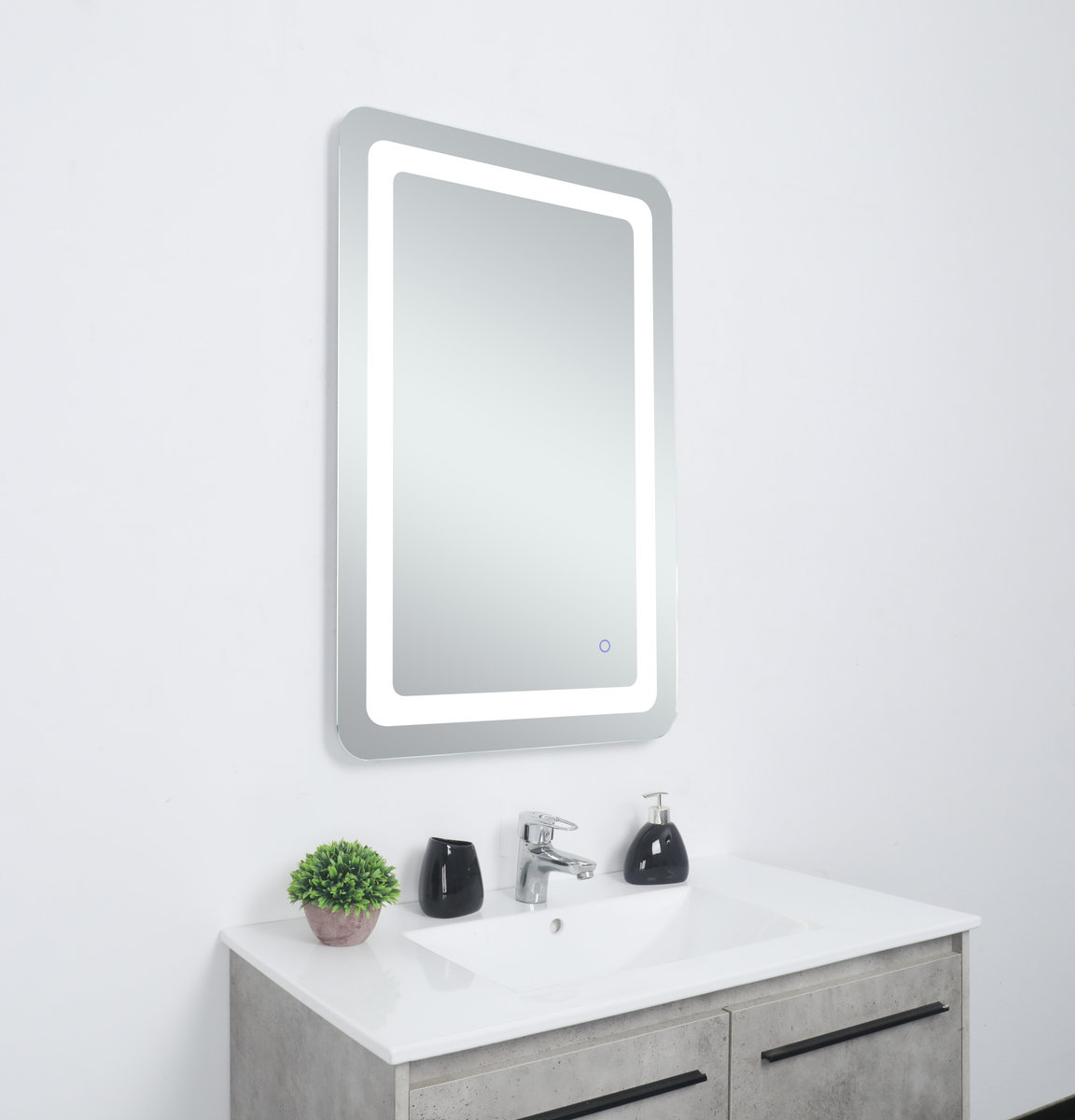 Juliane Accent Mirror, Rectangle, 30" x 18"
