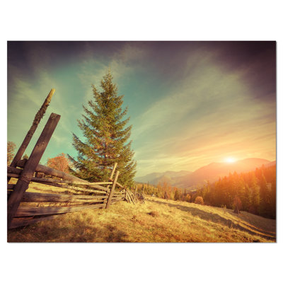 «Retro Style Autumn in Mountains», reproduction de photo sur toile tendue