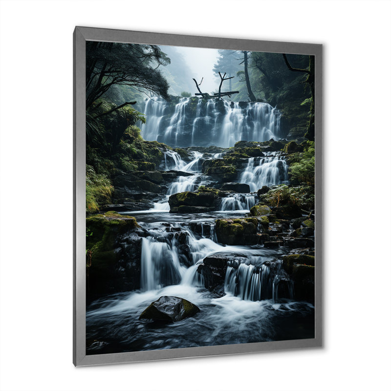 Waterfall Whispering Veil I, reproduction d'art sur toile, Cadre simple argenté, H 32 po x l 24 po x P 1 po