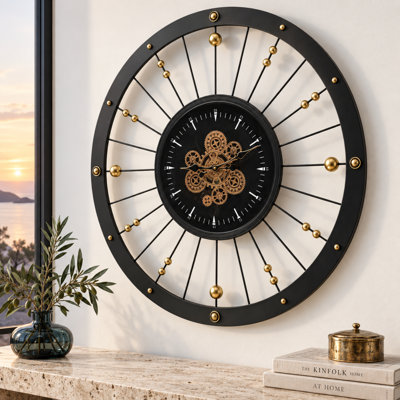 Horloge murale avec pignons en mouvement