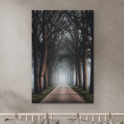 Paysage naturel "Route à travers les arbres brumeux, forêt rustique" sur toile