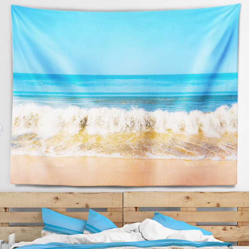 Tapisserie plage, mer bleue et vagues rugissantes, H 32 po x l 39 po