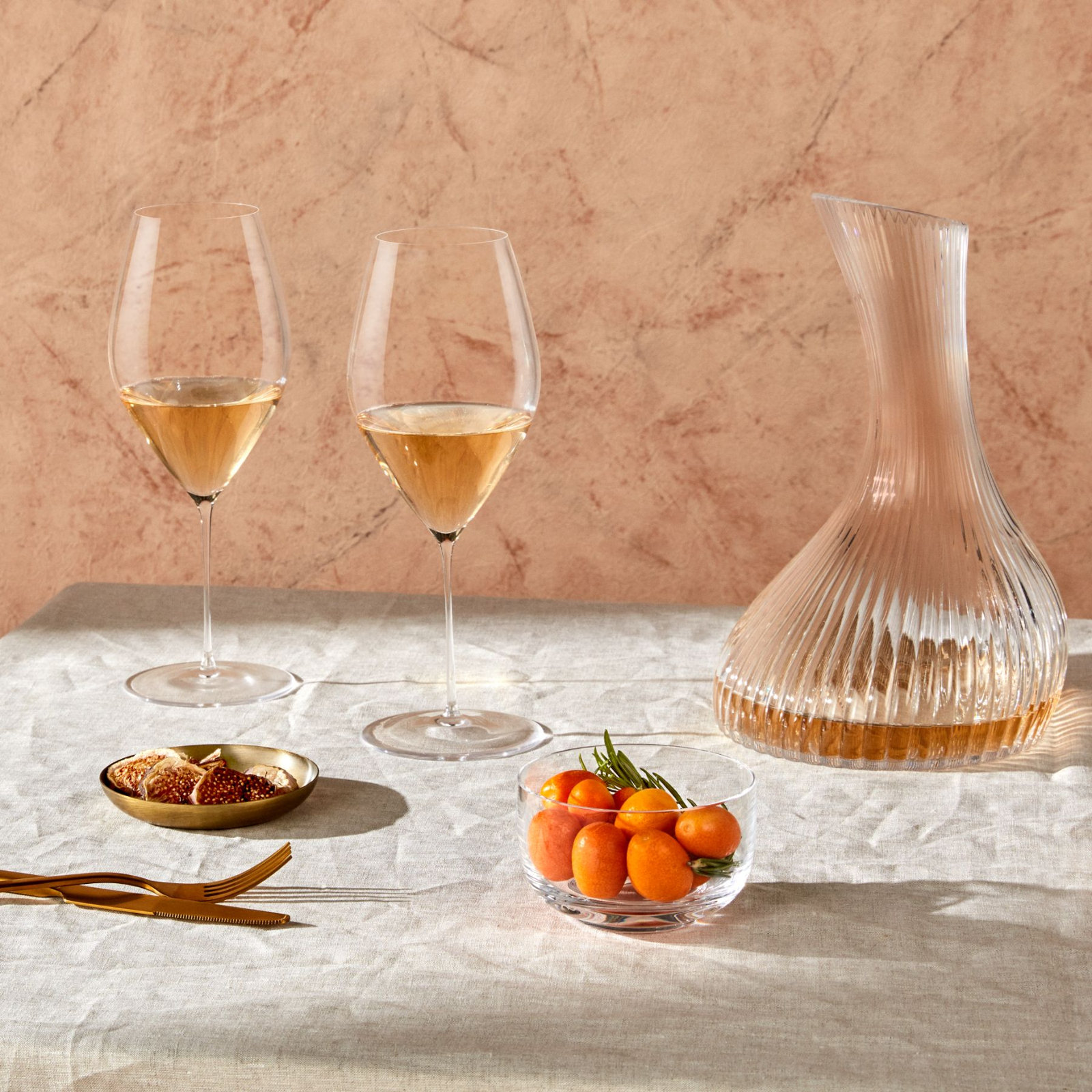 Vini 61.5oz. Pitcher