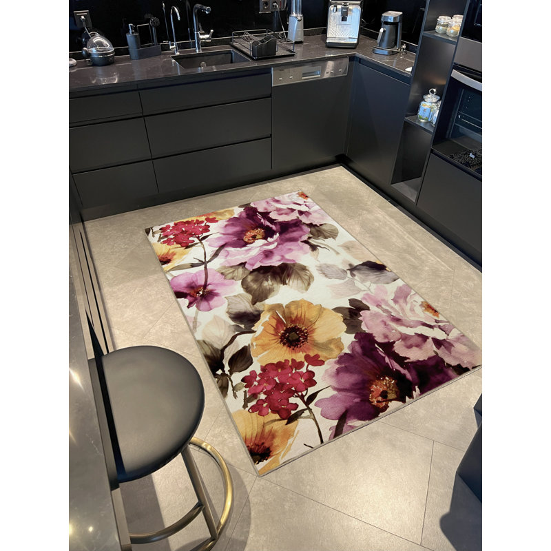 Tapis décoratif moderne mauve et jaune à motif de roses, Rectangle 4 pi 7 po x 6 pi 7 po