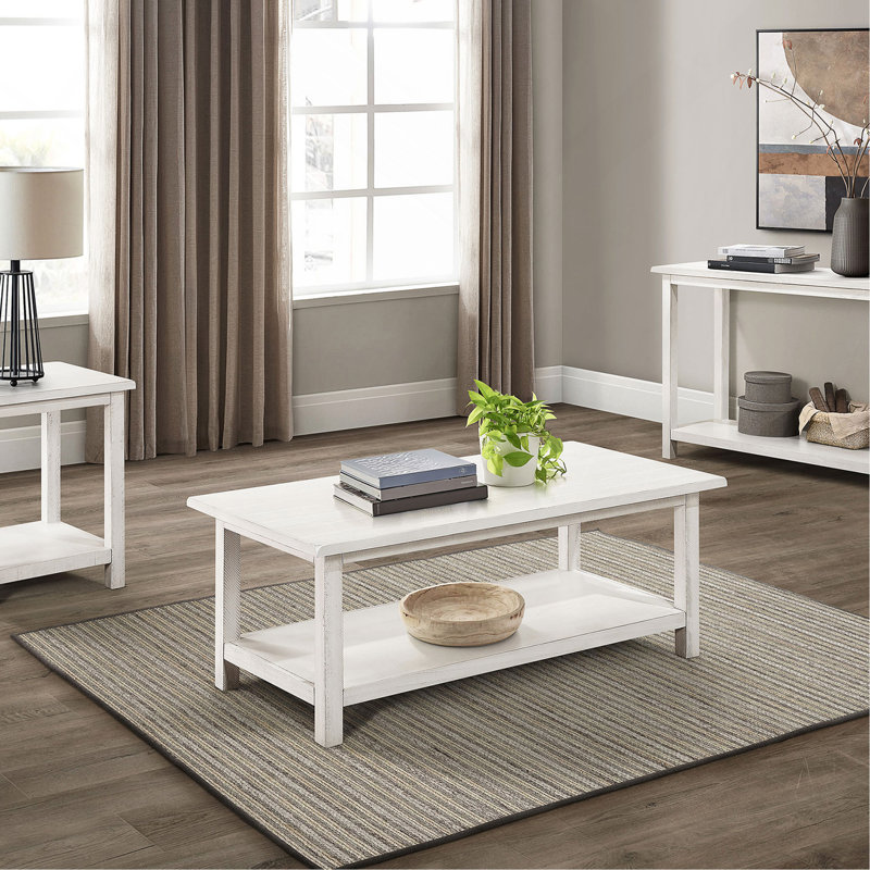 Table basse en bois blanc vieilli avec tablette