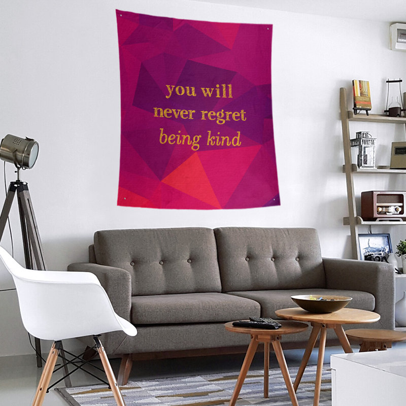 Tapisserie guillemet en faux pierre en polyester, H 80 po x l 68 po, Rubellite / or