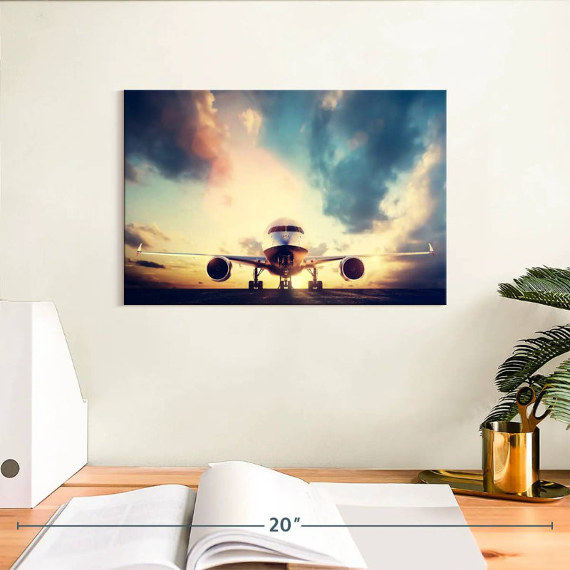 Mehar Grounded Jet, 8" H x 12" W