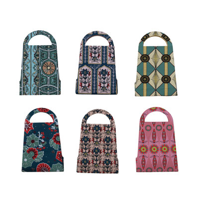 Sac-cadeau en papier à motifs artisanaux