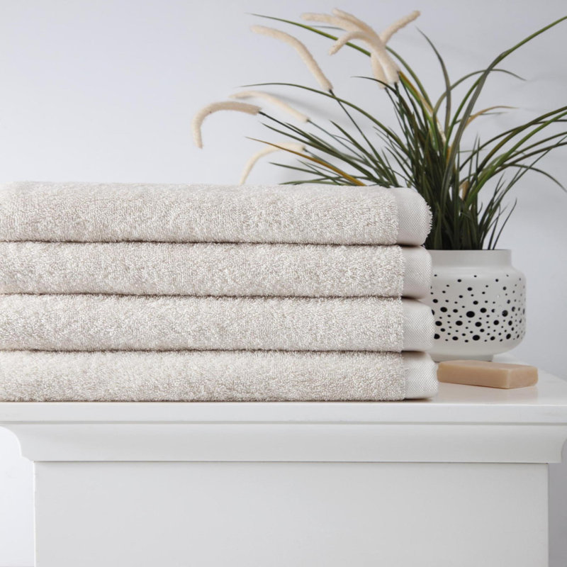 Ensemble de quatre serviettes de bain beiges en coton turc 27 po x 54 po