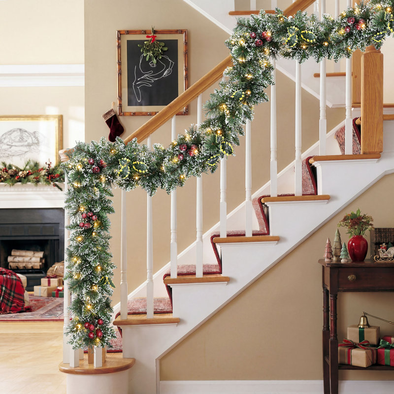 Guirlande lumineuse de Noël Silverton Pine enneigée de 6 mètres (20 pieds) avec lumières DEL blanc chaud