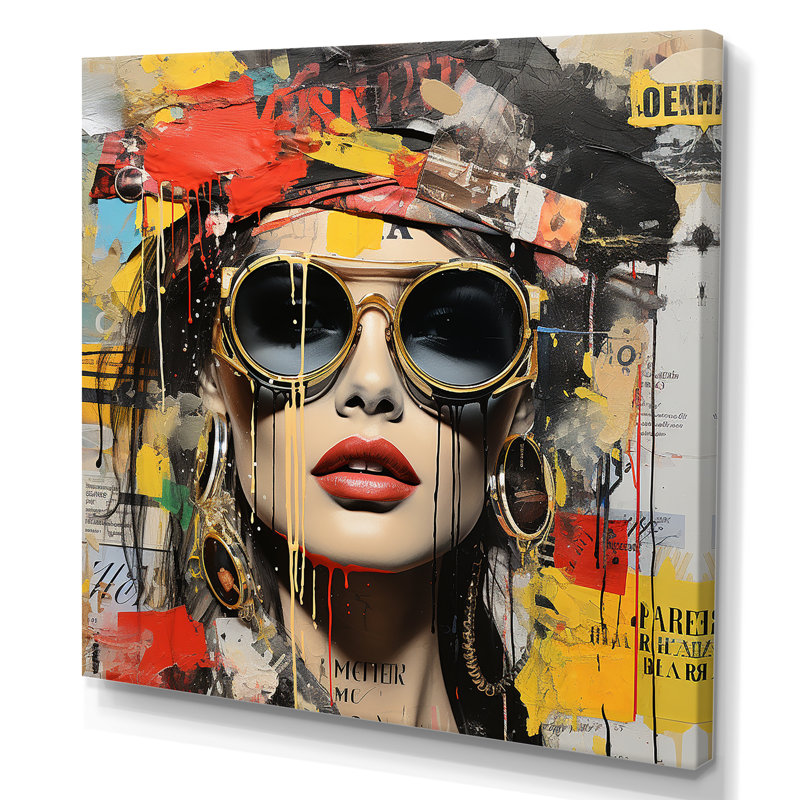 «Red Grunge Woman Collage V», art mural Pop, Toile tendue, H 36 po x l 36 po x P 1,5 po