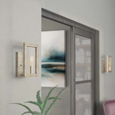 Biay Armed Sconce