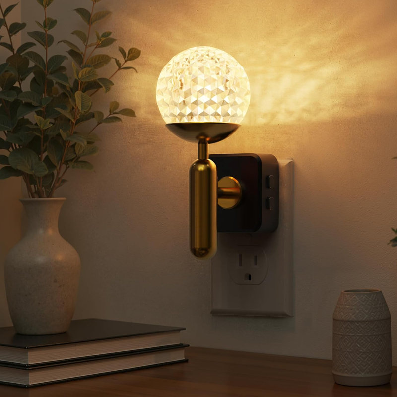Rotating Plug Night Light With Color-Changing Function