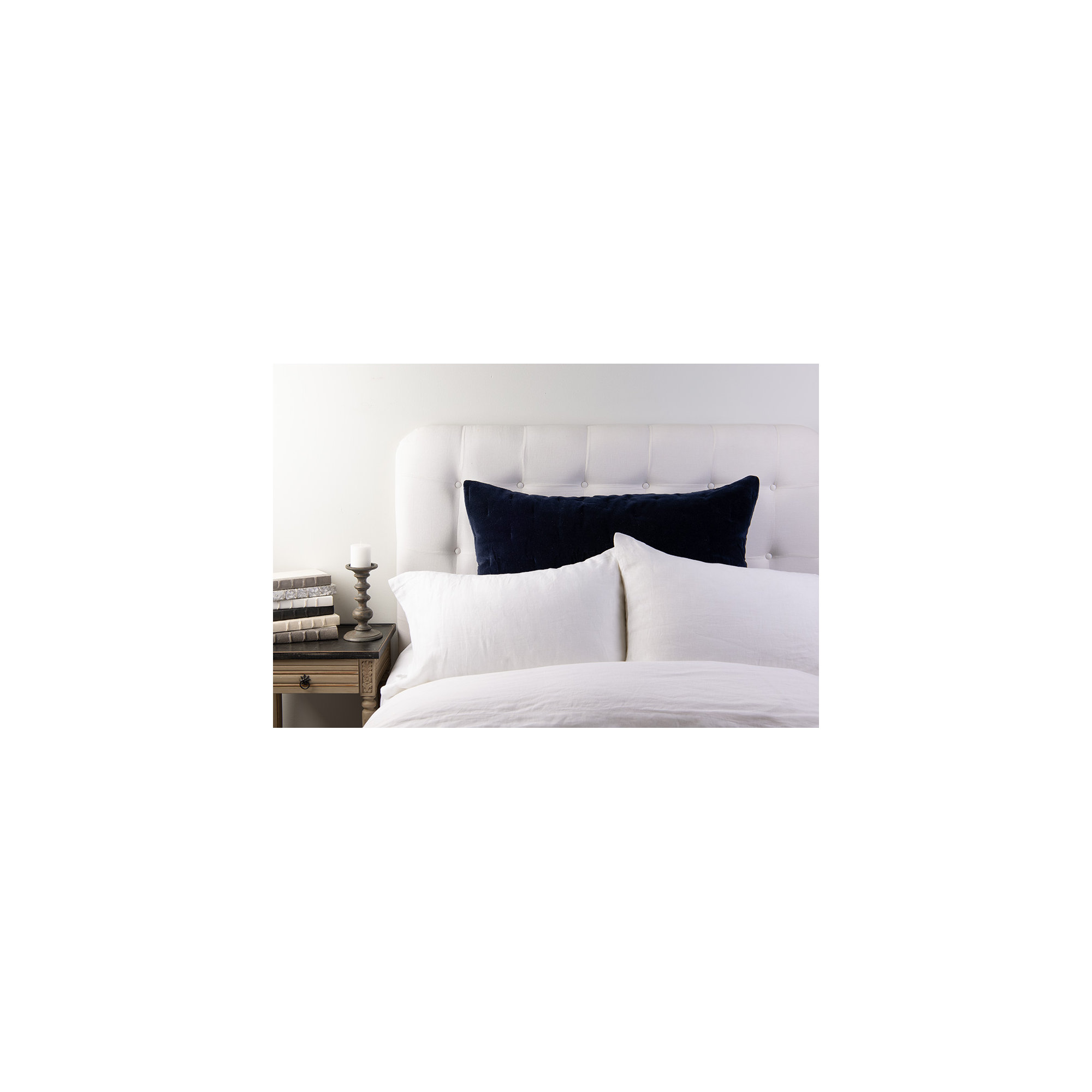 Mesa Linen Velvet Zipper Sham