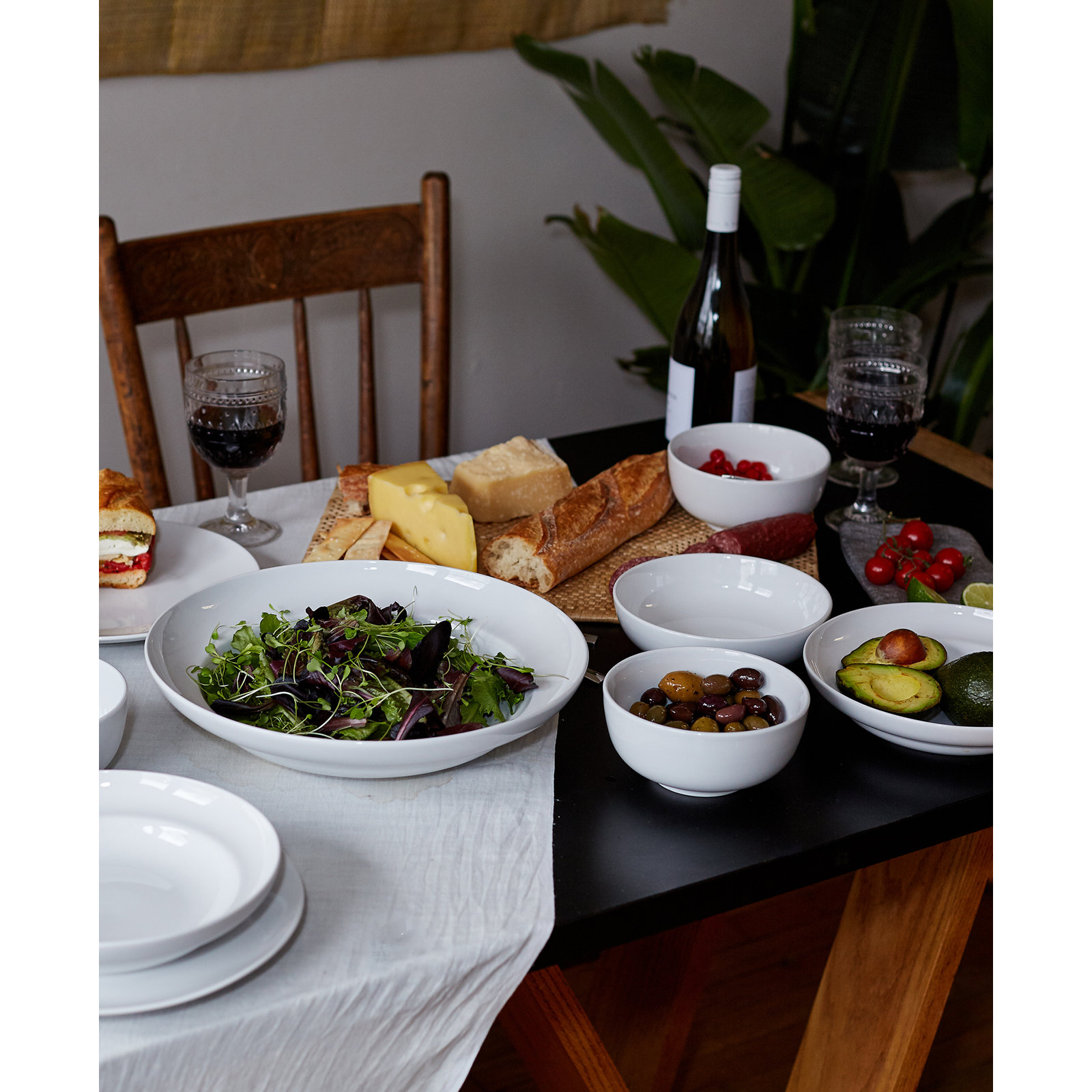 Essential Pasta Bowls and Serve Set