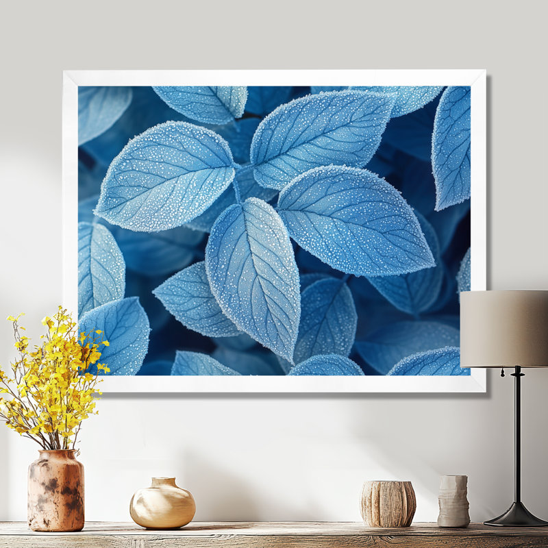 «Ifraz Frost Blue Leaves Tranquility II» - feuilles, art mural, H 16 po x l 32 po, Reproduction encadrée d'une seule photo