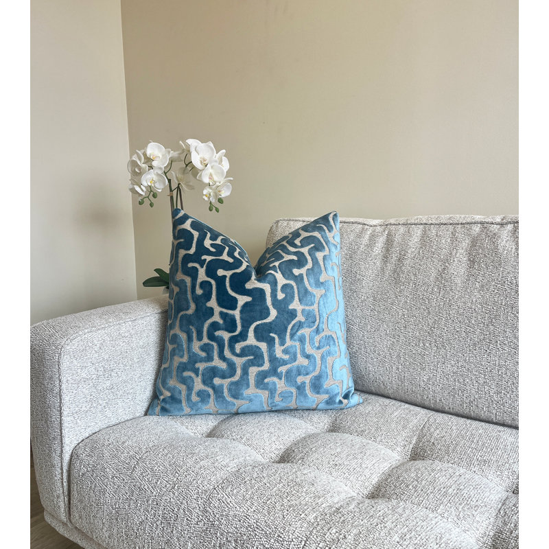 Housse de coussin Velvet Maze, Carré 22 po, Île Seymour Nord, Galapagos