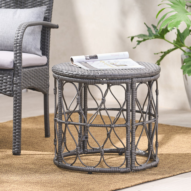 Abagaile Round Wicker/Rattan Outdoor Side Table, Gray