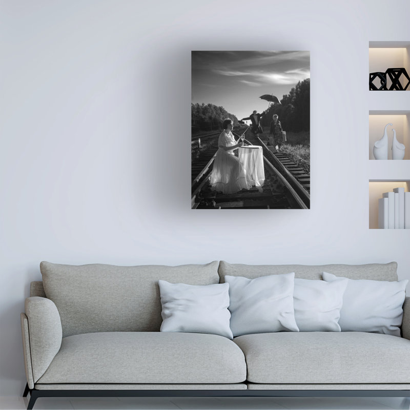 Art mural sur toile tendue - "This Crazy World Ii", art mural pour salon, chambre à coucher ou bureau de Silvja Danelsone - 24 x 32