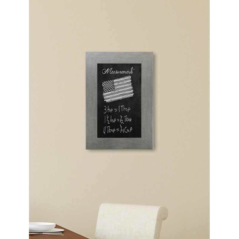 Tableau noir fixé au mur, H 66 po x l 18 po
