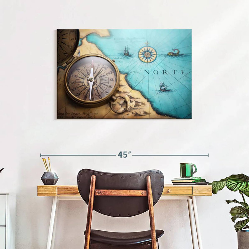Antique style compass Aletra, H 24 po x l 36 po