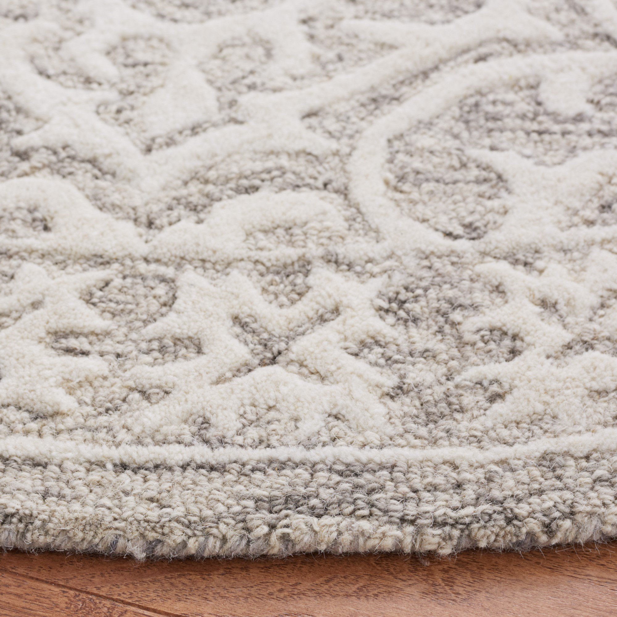 Aude Handmade Wool Rug, Round 6'