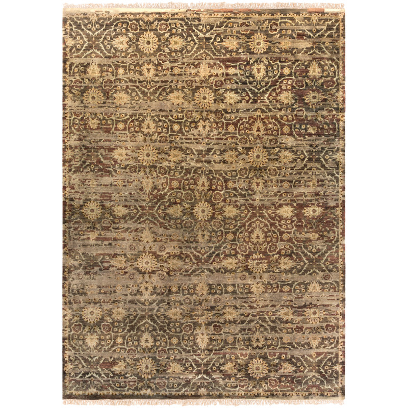 Empress Wool Damask Area Rug in Green, Rectangle 5'6" x 8'6"