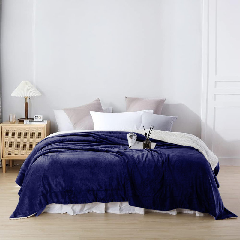 Jeté réversible en molleton Sherpa Plush - Couverture douce et chaude pour lit et canapé, Grand (90 x 90), Marine