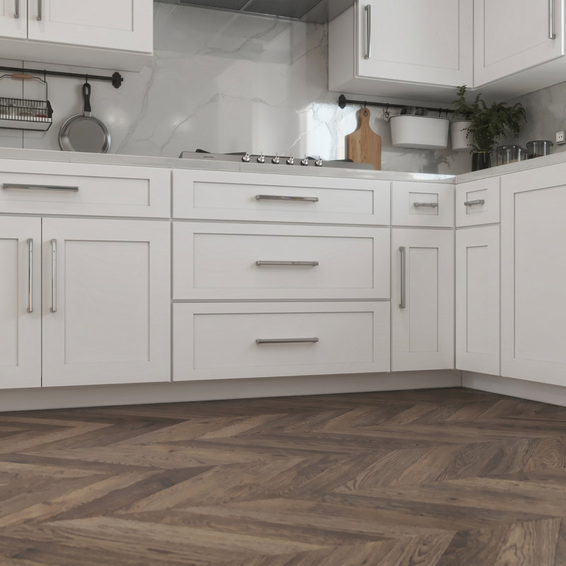 Armoire de cuisine Modern Shaker avec 3 tiroirs, structure en bouleau massif, glissières Dtc à fermeture en douceur à extension complète, tablettes réglables, options de largeurs multiples (12 po à 36 po)