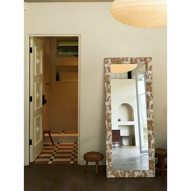 Armoire à panneau souple de style médiéval avec miroir pleine longueur haute définition