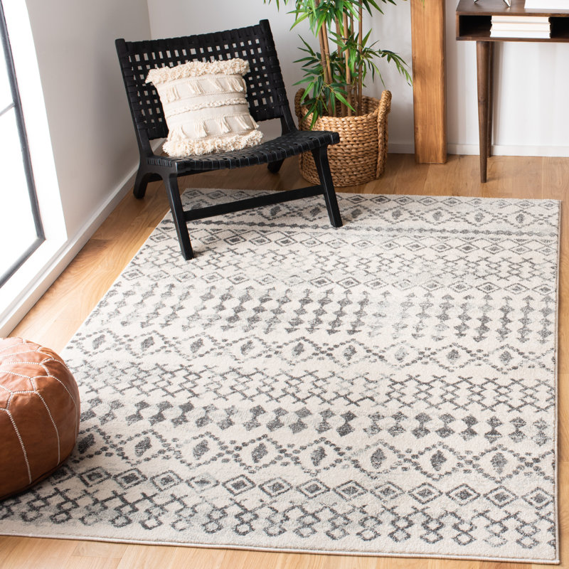 Oneridge Geometric Area Rug, Rectangle 183 x 274 cm