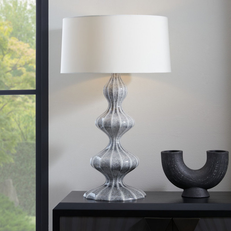 Chelle Lamp