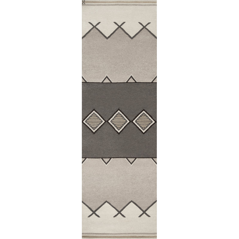 Mesa Wool Southwestern Area Rug, Rectangle 5' x 7'