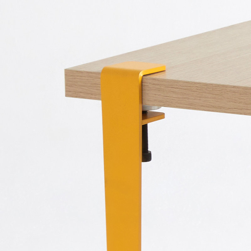 Table basse moderne avec 4 pieds en acier, finition jaune et bois, 35,4 x 17,7 x 23,6 pouces | Panneau de particules enduit 100% mélamine, assemblage facile à plat | Élégant et fonctionnel pour la décoration de salon