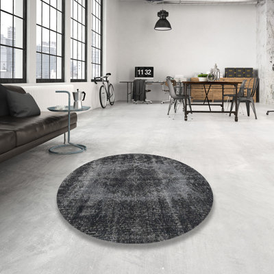 Spina Oriental Indoor Rug