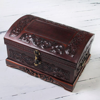 Uthyr Wood Jewelry Box + Locking