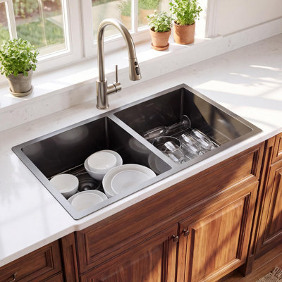 Évier de cuisine 33 en acier inoxydable 33 x 19 x 9 po à double cuve en acier inoxydable 201 noir, comprenant 2 grilles de drainage et 1 ensemble de drainage avec drainage à rainures en X et emplacement pour le drain à mi-hauteur