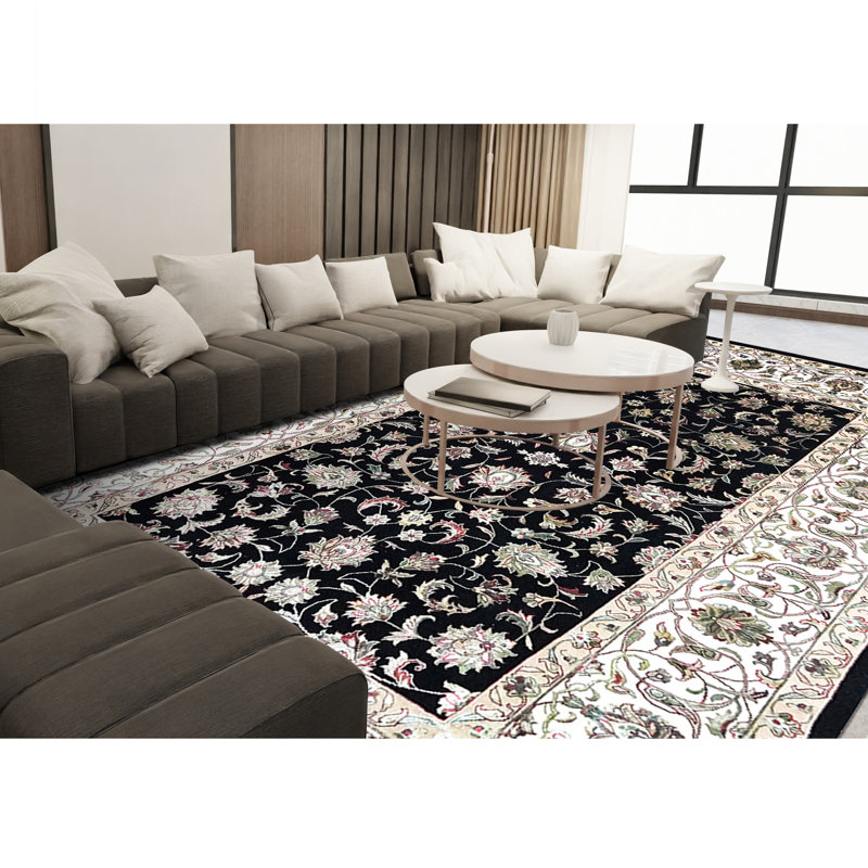 Intricately Oriental Area Rug, Rectangle 5' x 7'