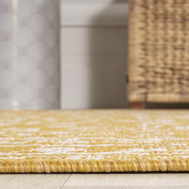 Kisha Bohemian Medallion Textured Weave Yellow/Cream Indoor/Outdoor Rug, Rectangle 5'3" x 7'7"