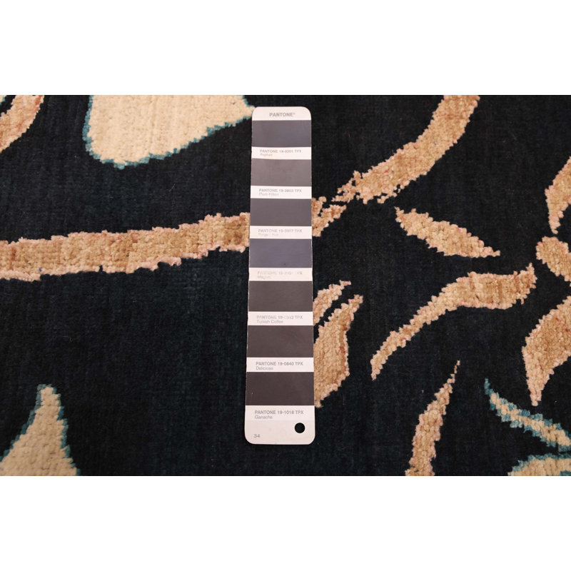 Tapis noir Signature Collection 8 pi 0 po x 10 pi 3 po