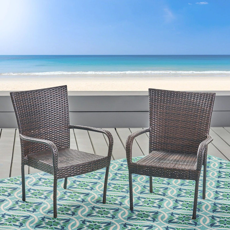 2 chaises d'extérieur transitionnelles en PE, empilables, brunes, 22,50 de large, prêtes à être utilisées dans l'espace brun avec fonction empilable, style, 35,25 de hauteur, installation rapide