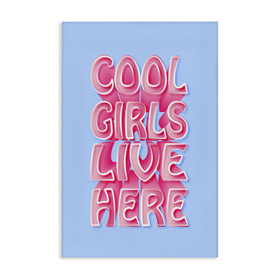 «Cool Girls Live Here» par Martina Pavlova