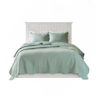 Full 3 Piece Quilt Set Reversible Scalloped Edge Quilt Set, Soft Microfiber, Cotton Filled, And Cozy For Beds