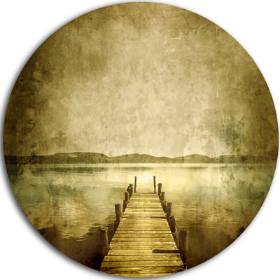 «Vintage Pier over Lake», reproduction d'art graphique sans cadre